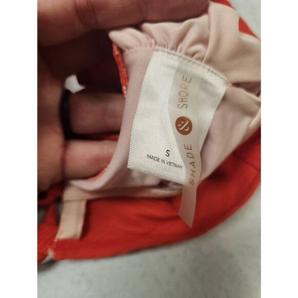 Shade & Shore Womens SIZE S Swimsuit Bikini Top Red - Picture 3 of 3